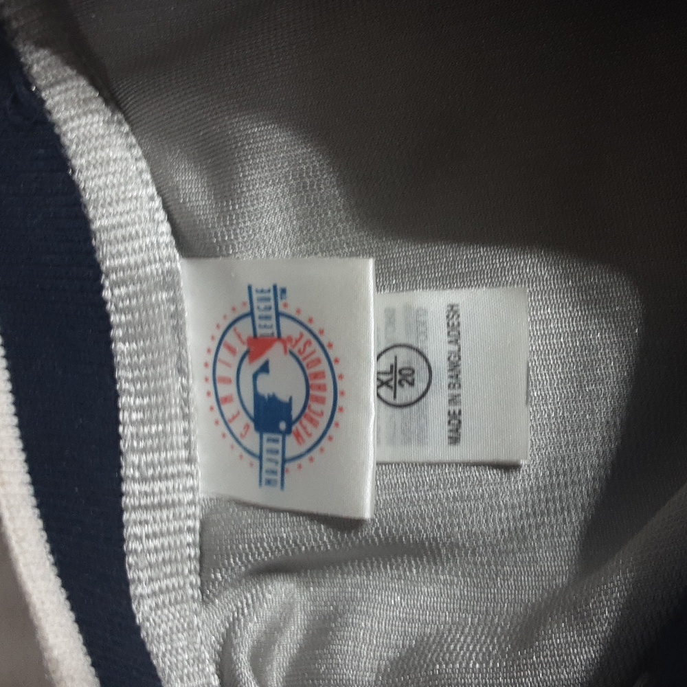 Shirt - Picture 4 of 4
